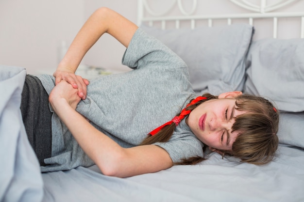 Ротовирус у ребенка: как облегчить боль в животе?